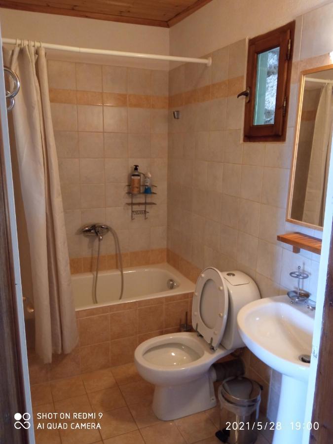 Villas Guest House Ваті Екстер'єр фото
