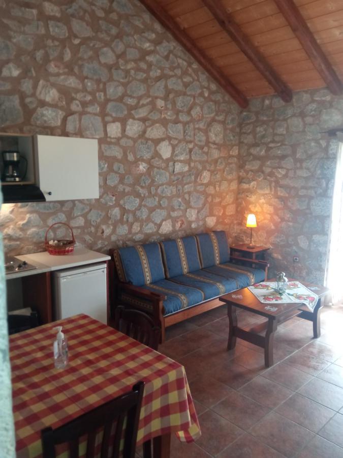 Villas Guest House Ваті Екстер'єр фото
