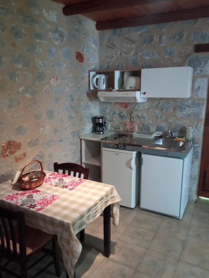 Villas Guest House Ваті Екстер'єр фото